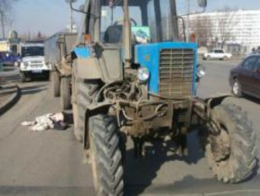 Мучительную смерть принял мужчина под колесами трактора в Ростовской области