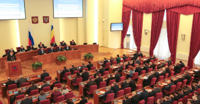 Правительство Ростовской области сократит штат чиновников