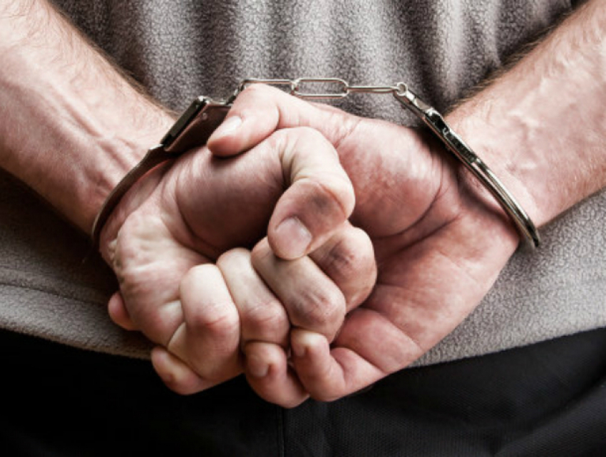 Четверо мужчин делали закладки наркотиков в Ростовской области