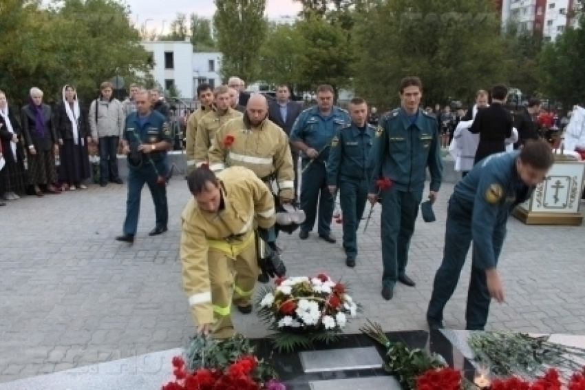 Сегодня в Волгодонске почтили память жертв теракта