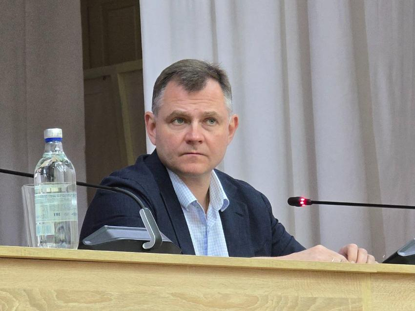 В результате атаки БПЛА на Ростовскую область 75 поездов следуют с задержками