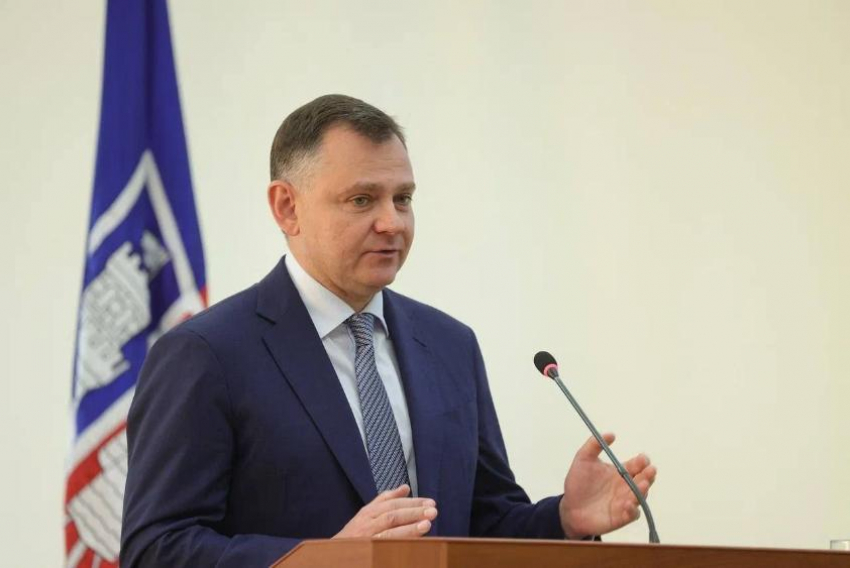 Юрий Слюсарь поздравил ростовчан с Днем знаний