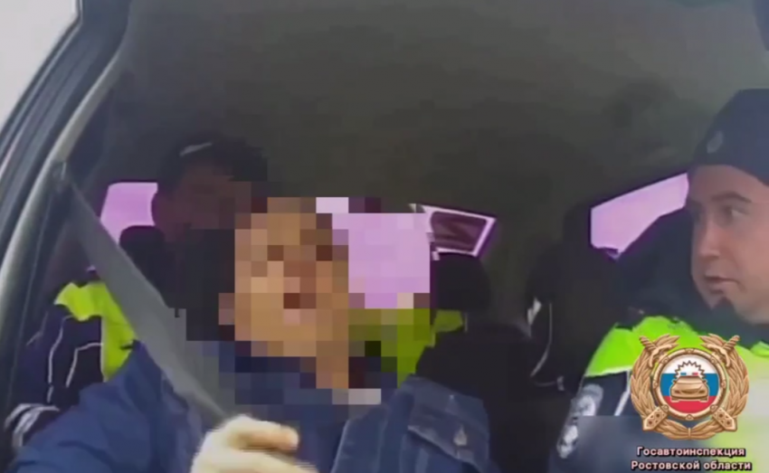 Инспекторы ДПС с мигалками доставили мужчину с инфарктом в больницу в Ростовской области