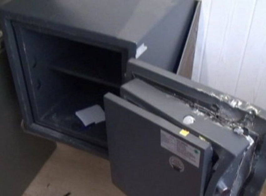 В Ростове сотрудник гипермаркета «Ассорти» украл из магазина почти 400 тысяч