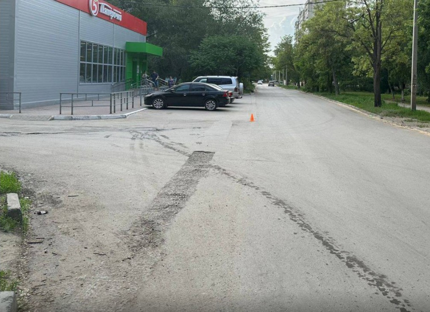Водитель легковушки сбил 8-летнего ребенка и скрылся с места аварии в Ростовской области