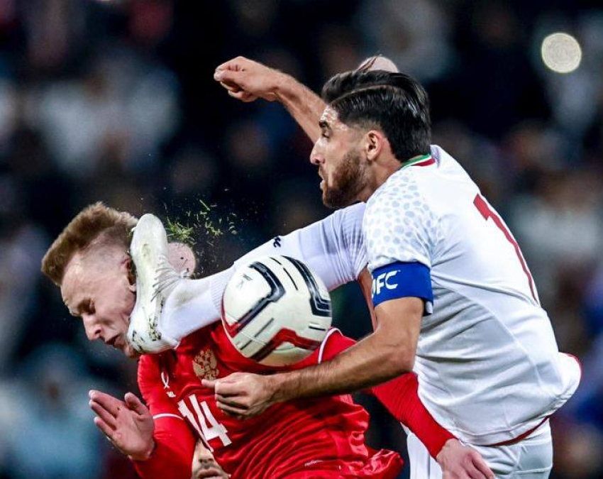 Защитнику ФК «Ростов» Мелехину порвали ухо во время матча сборной России 