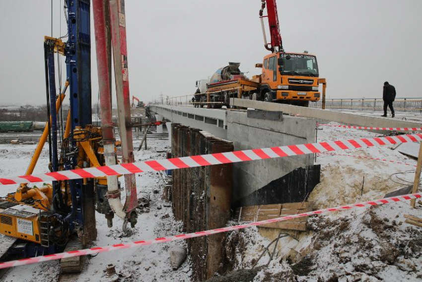 Движение автобусов по мосту на Малиновского откроют в апреле 