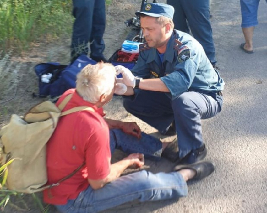 В Ростовской области пожарные ехали тушить лес, а спасли пострадавшего в ДТП