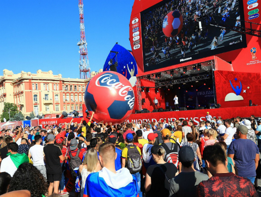 Около полутысячи болельщиков обратились за помощью к медикам во время матчей ЧМ-2018 в Ростове