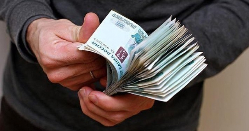 В Таганроге налогового инспектора будут судить за взятку