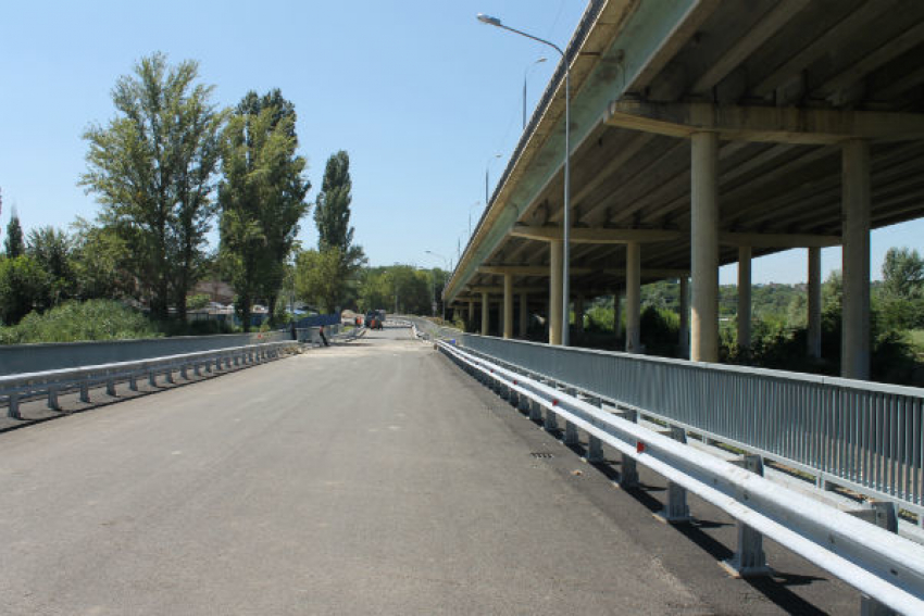 В октябре в Ростове откроют новый мост через Темерник