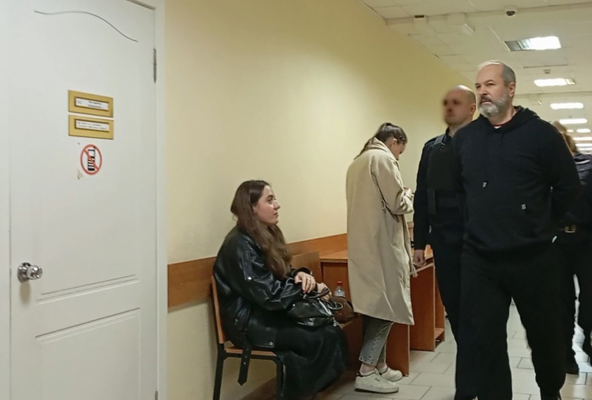 Экс-замгубернатора Виталий Кушнарев заявил на суде, что не брал взятку, а собирал деньги «на цели СВО»