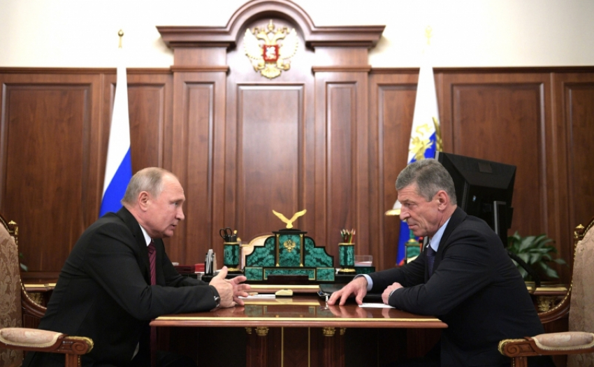 Владимир Путин освободил бывшего полпреда по ЮФО Дмитрия Козака от должности замглавы администрации президента
