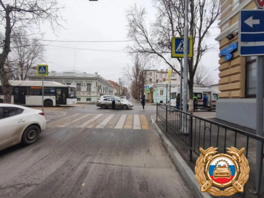 13-летнюю девочку сбили на пешеходном переходе в Ростове-на-Дону