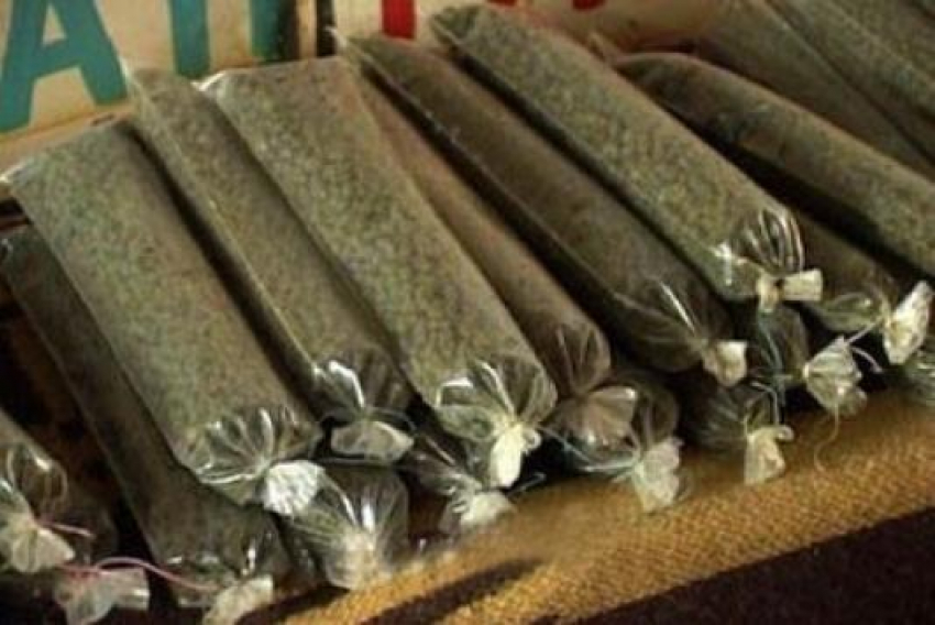 Уроженец Таджикистана хранил дома 150 килограмм насвая обработанного наркотиком «спайс»