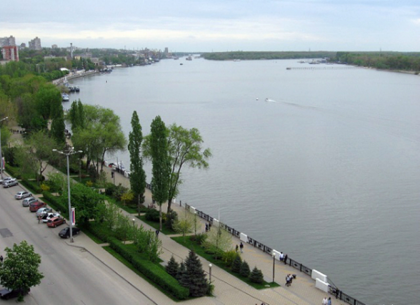 Найти кто делает из Темерника реку-помойку решили экологи Ростова
