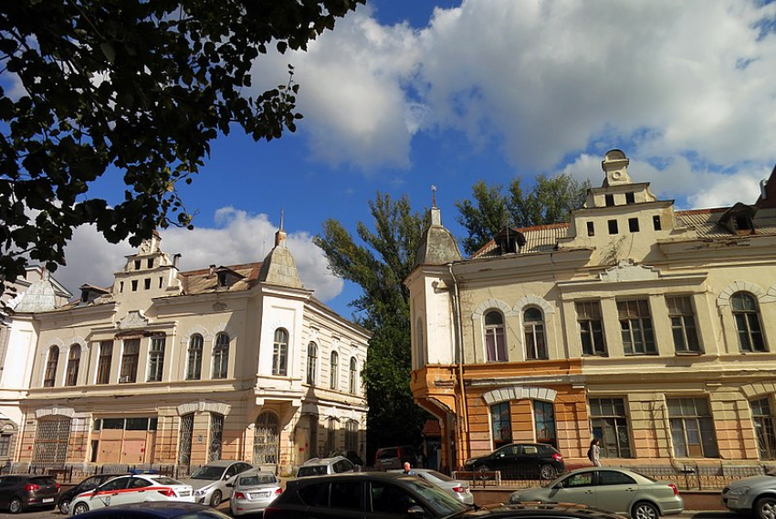 Власти Ростова собираются реконструировать «дома-близнецы» на Соколова