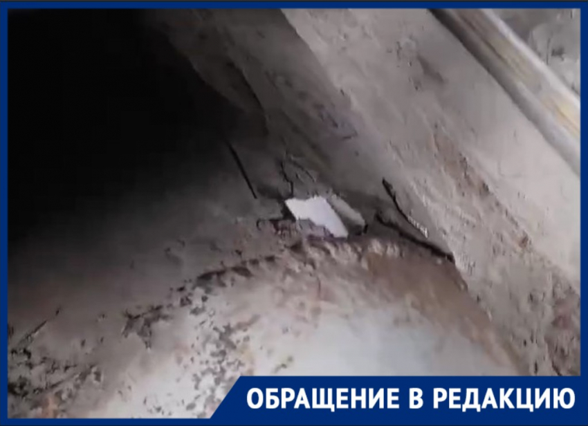 «Разваливается на ходу»: ростовчане прислали пугающее видео из маршрутки №113
