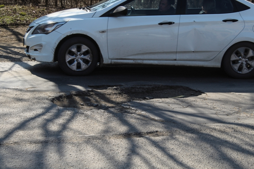 В Ростовской области за год выявлено более двух тысяч нарушений на дорогах