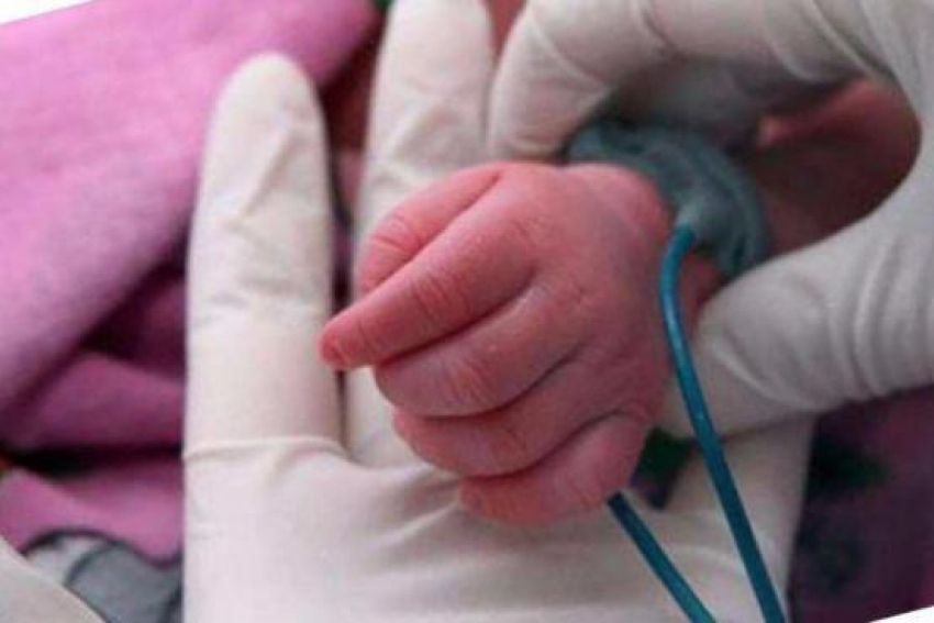 В Азовском роддоме умер новорожденный мальчик 