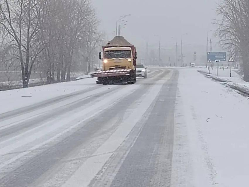 Транспортный коллапс: из-за снегопада пробки в Ростове достигли 10 баллов 