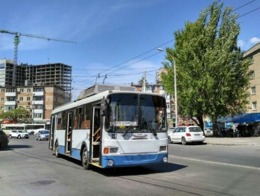 Ростовские троллейбусы перестали ездить из-за крупной аварии