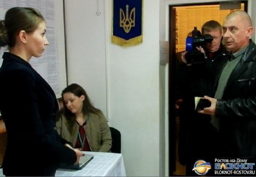 В Ростове беженцам из Донбасса отказывают в участии в выборах Верховной Рады. Видео