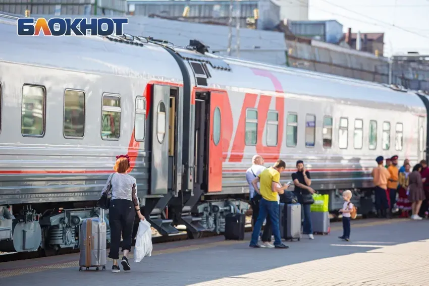 Задержки поездов через Ростов-на-Дону 31 декабря: пассажиры сталкиваются с большими опозданиями
