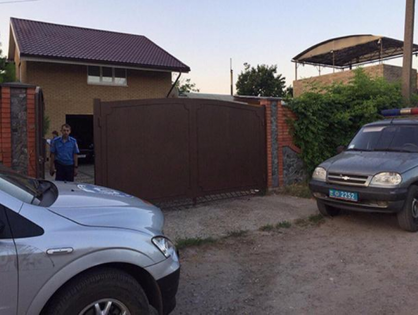 Новая хозяйка дома в Ростовской области обманула мужчину и оставила его без громоздкого оборудования