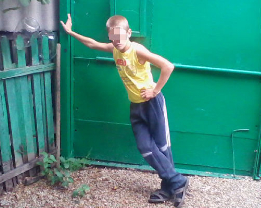 Школьники разгромили 20 могил в Ростовской области 