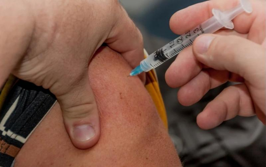 В Ростов-на-Дону поступила большая партия четырех типов вакцины против коронавируса