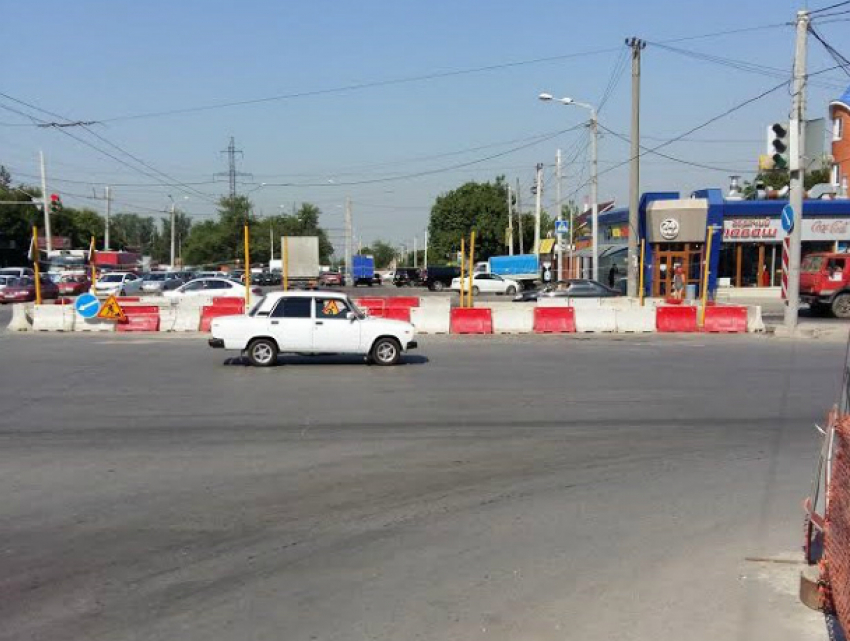 Движение на Стачки в Ростове ограничат из-за ремонта дороги