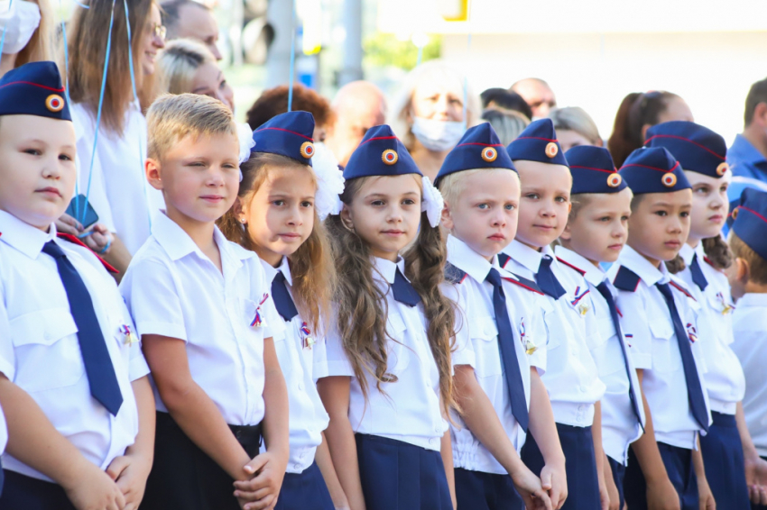 С 1 сентября на Дону заработала «горячая линия» для родителей школьников