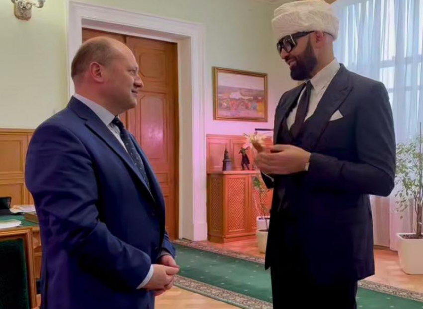 За покатушки на Феррари по набережной Василенко купит на фронт несколько автомобилей