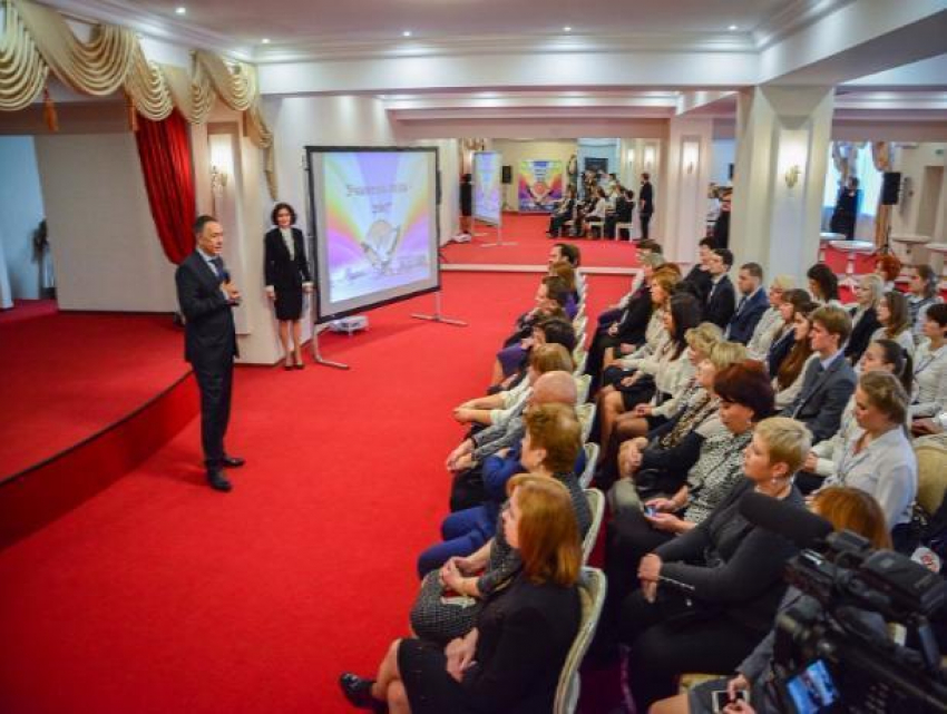 Учителя года-2017 выберут в Ростове-на-Дону