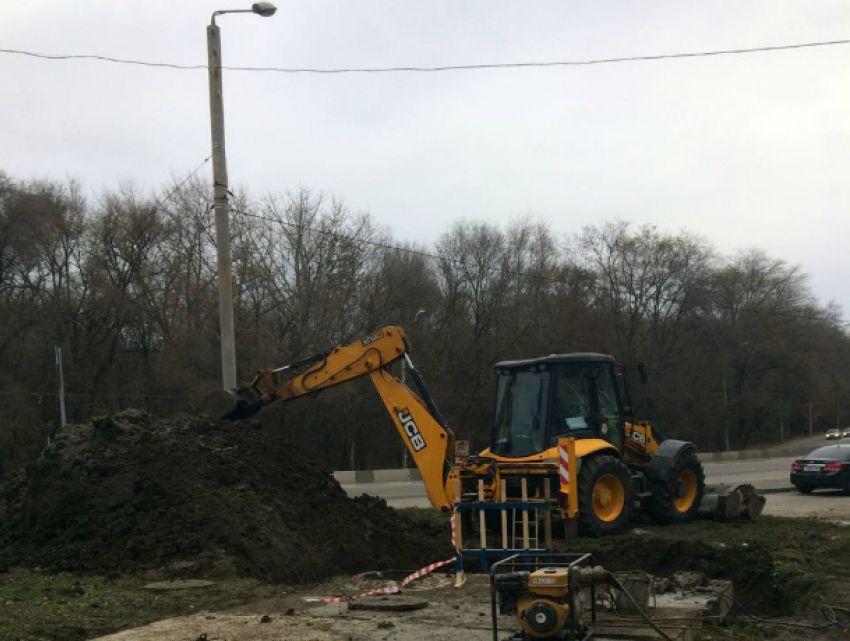 Серьезная коммунальная авария оставила без воды жителей трех улиц и одного поселка Ростова