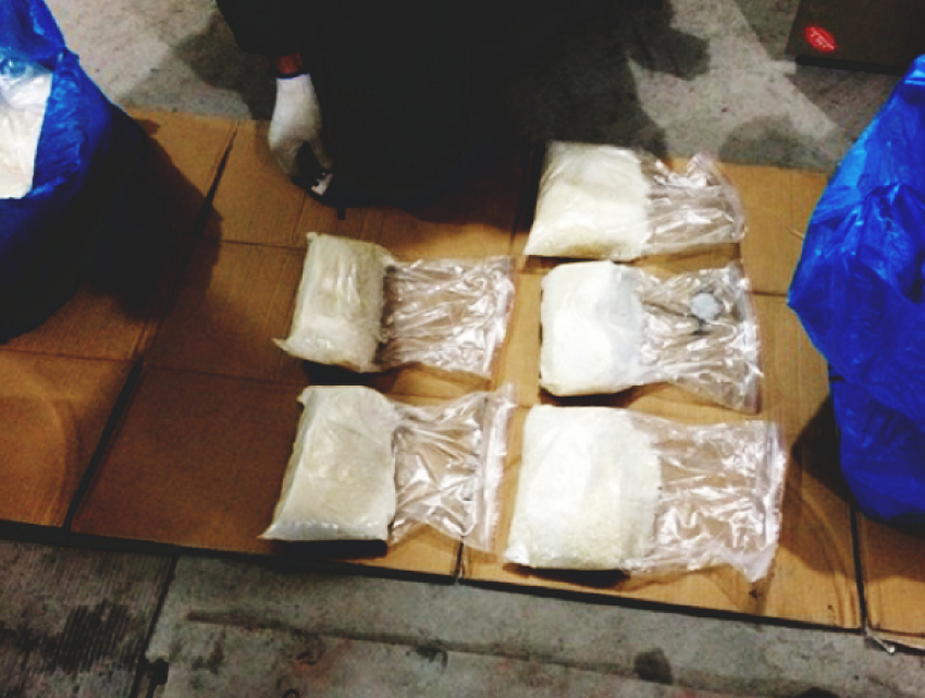 Во все тяжкие: «юный химик» наварил килограммы «синтетики» в доме под Ростовом