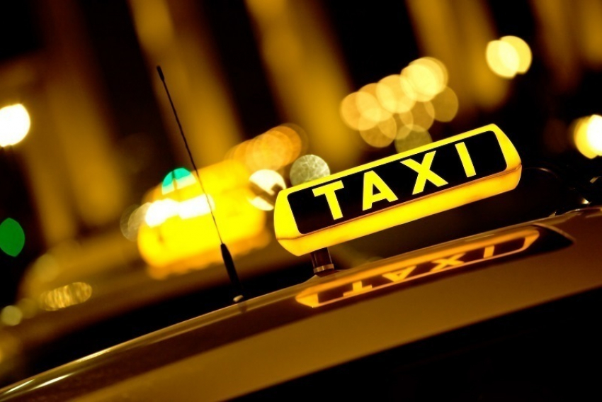 В Ростове мошенница попыталась обмануть молодого таксиста