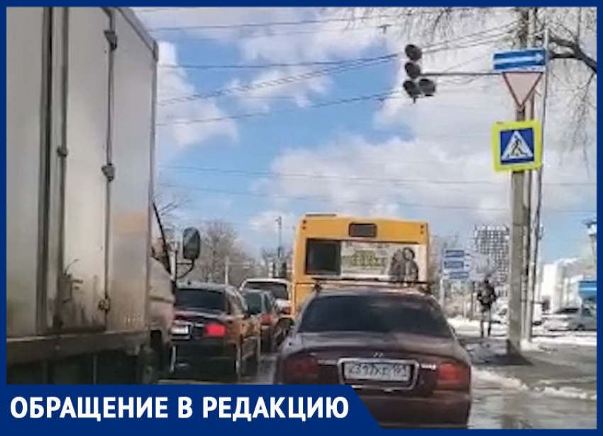 В Ростове на Западном второй день не работает светофор