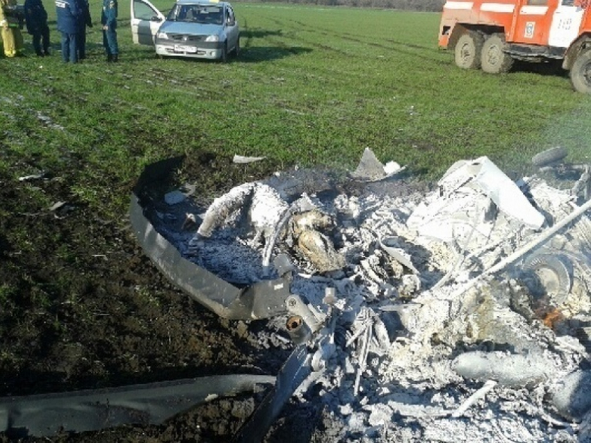 В Ростовской области рухнул вертолет "Робинсон-44": 2 погибли