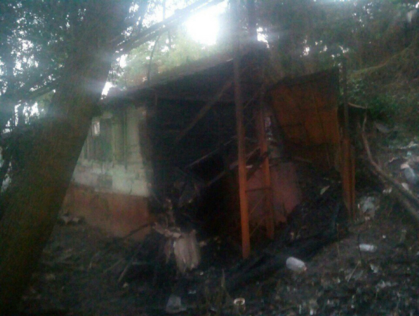 После визита «ненавязчивого» риэлтора у Театральной площади Ростова сгорело восемь домов