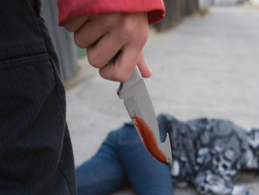 Озверевший 16-летний подросток 25 раз ударил ножом друга семьи в Ростове