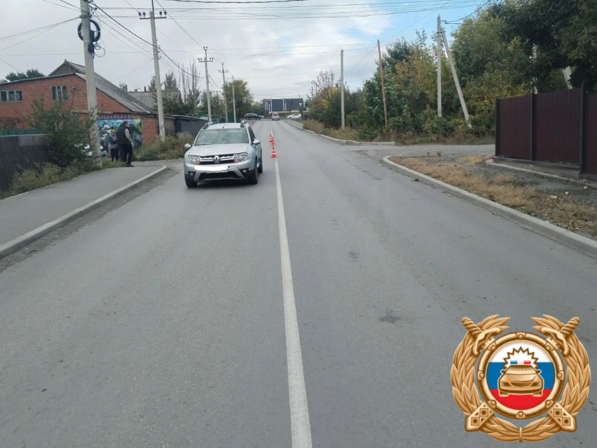 Школьница угодила под колёса кроссовера в Ростовской области и попала в больницу