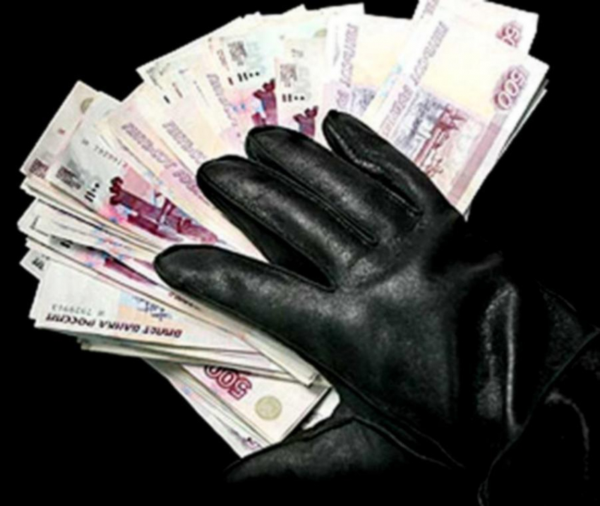 В Ростовской области осудили бухгалтера банка за мошенничество на 1,6 млн. рублей
