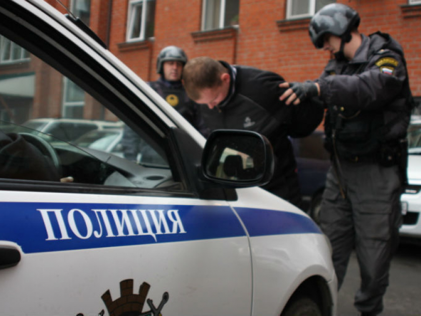Полицейских из Ростовской области избили за вызов эвакуатора 
