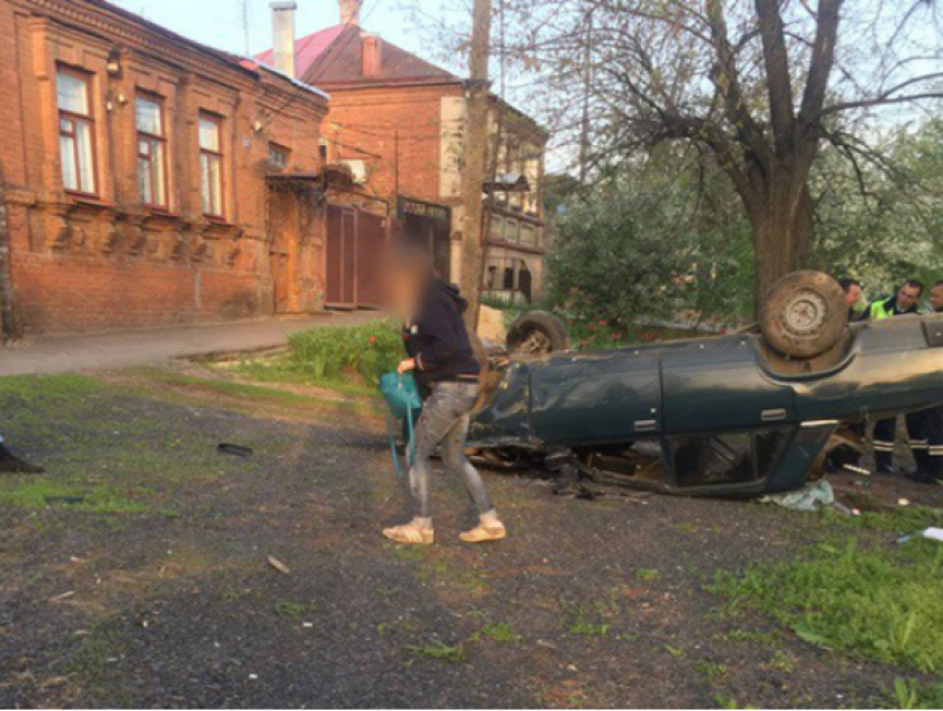 Девушка, молодой человек и водитель пострадали в жутком ДТП в Новочеркасске