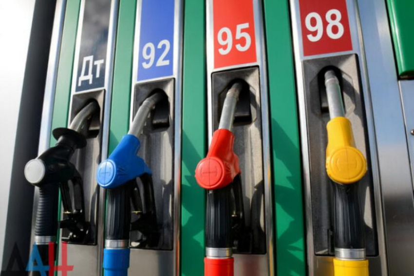 В Ростовской области оптовая цена бензина А-92 выросла почти на 30% в 2023 году