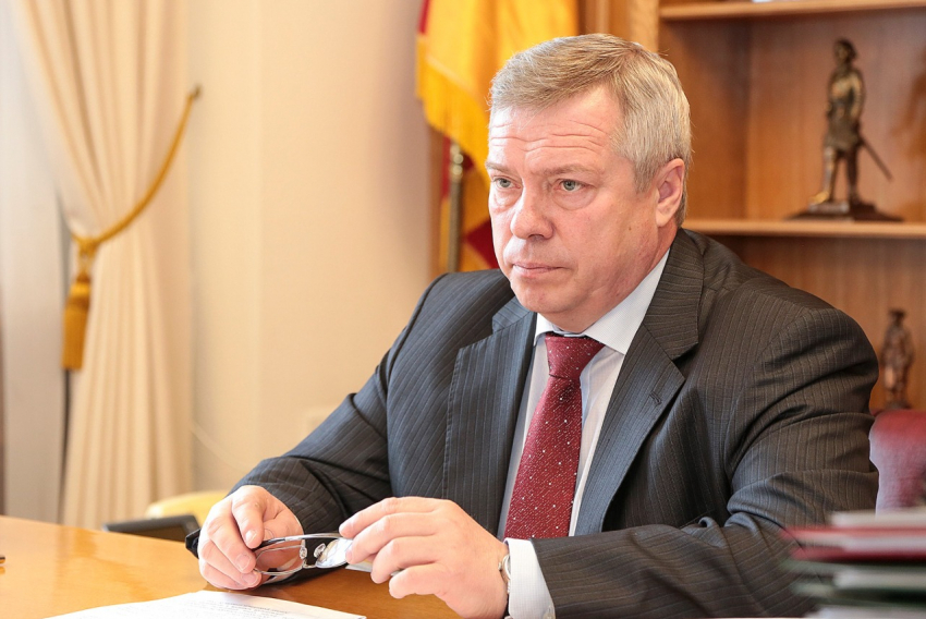 Губернатор Ростовской области снова хранит молчание на фоне нового указа президента