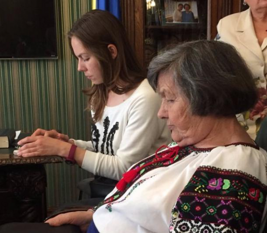 Вера Савченко: мы с мамой ждем сестру дома и молимся  