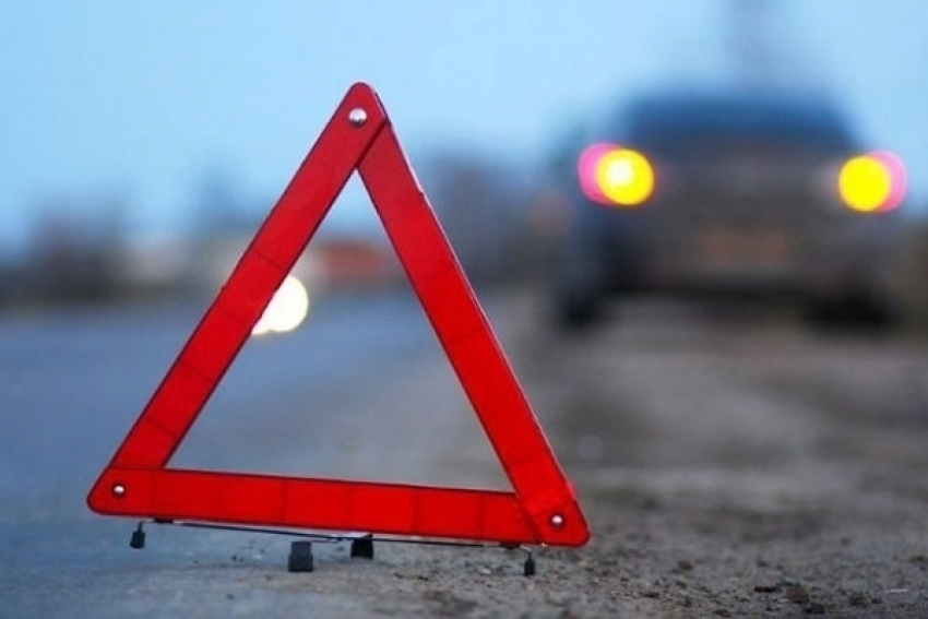 В Ростове пьяный водитель покорежил четыре машины